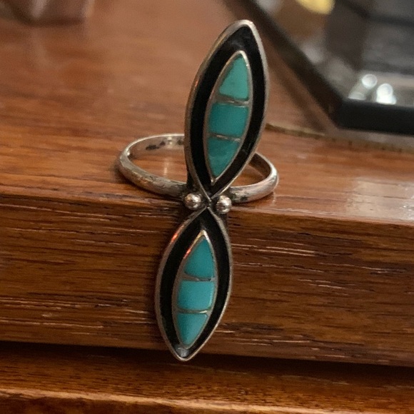 Vintage Native Shadowbox Turquoise Ring - Picture 11 of 12